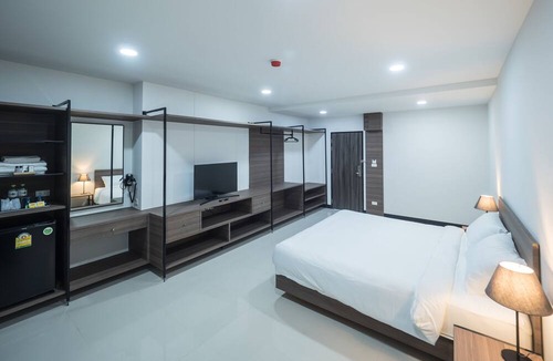 Chonburi Hotel | Tassana Place