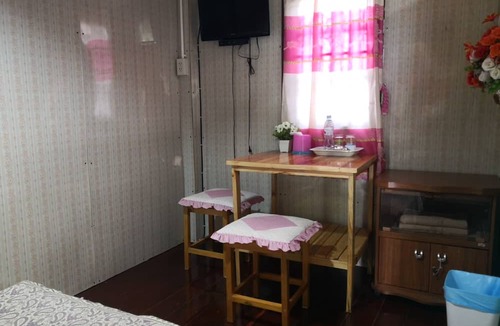 Chai Nat House | Phaiwan Baansawn Resort