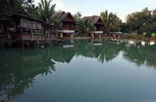 Chamni Hotel | Home Style Resort