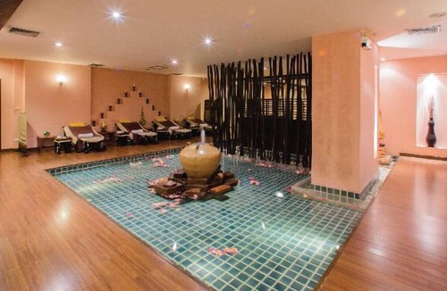 Phitsanulok Hotel | Topland Hotel & Convention Centre
