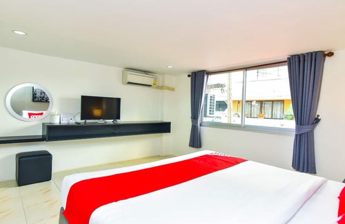 Cha-am Hotel | OYO 394 Nana Beach Cha Am