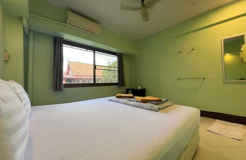 Chana Songkhram House | Bella Bella House