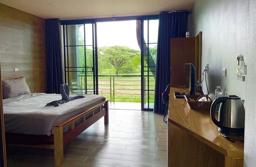 Tha Bo Hotel | Pobruk Resort