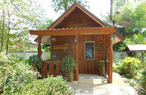 Phitsanulok House | Akechanok Resort&Homestay