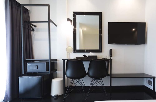 Wua Lai Hotel | iSilver Hotel