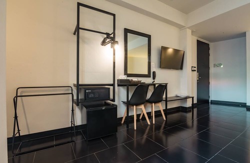 Wua Lai Hotel | iSilver Hotel