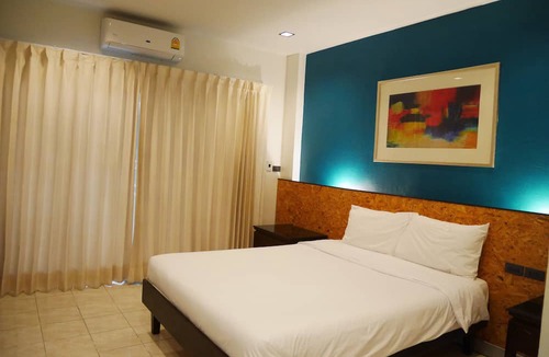 Bang Phlat Hotel | The 92 residence