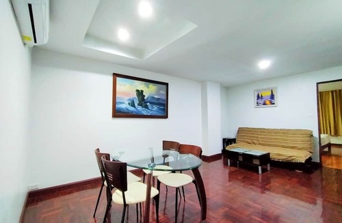 Embassy District Hotel | Le Vanvarothai Saladaeng Residence
