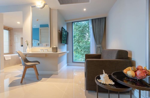 Tha Thaewawong Hotel | Centara Sonrisa Residences & Suites Sriracha