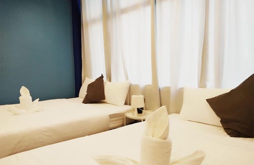Sukhumvit Hotel | Sleep With Me Bangkok - BTS Phra Khanong