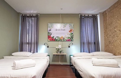Bang Rak Hostel | Foresttel.bkk