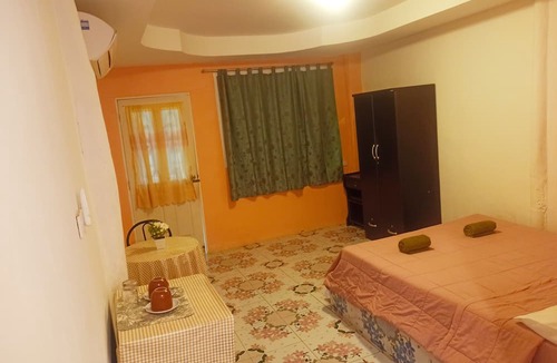 Mai Khao House | Nu Phuket Airport Residence