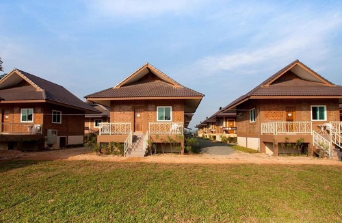 Mae Faek Mai Hotel | Mae Faek Villas