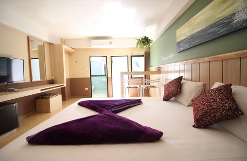 Bang Yi Ruea Hotel | Kaya Place