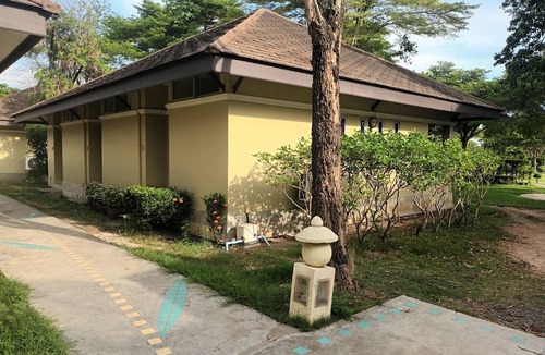 Nong Chok Hotel | The Pine Golf Club