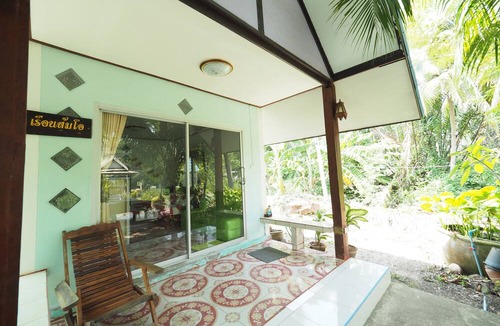 Samut Songkhram Hotel | Baan Suanjarean Resort