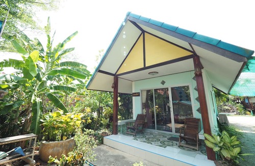 Samut Songkhram Hotel | Baan Suanjarean Resort