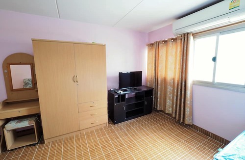 Ban Mai Hotel | Smart Residence at Muengthongthani