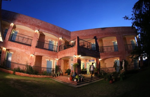 Tha Li Hotel | Le Bar Tarry Hotel