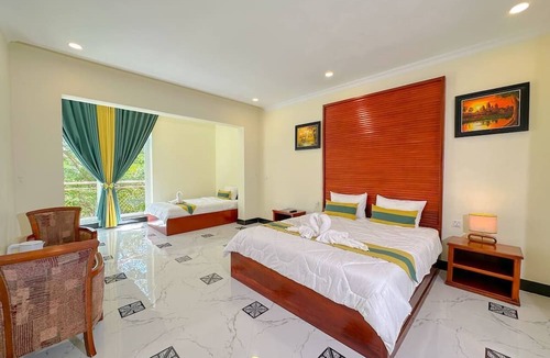 Krong Kaeb Hotel | Summer Resort