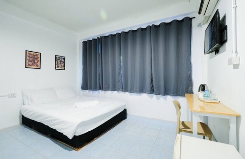 Sukhumvit Hotel | zNAP Ekkamai