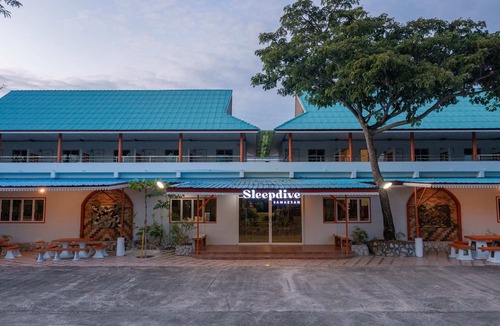 Sattahip Hotel | Sleepdive Samaesan