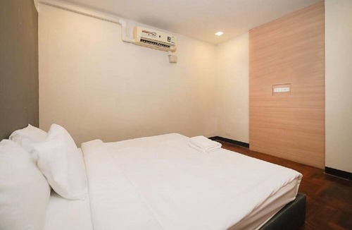 Bang Rak Hotel | GO INN Silom BTS Surasak