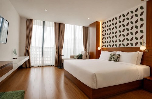 Daun Penh Hotel | The Scenic Hotel
