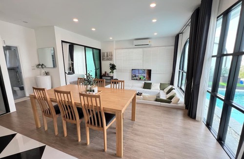 Pak Chong Villa | V Villa Khaoyai