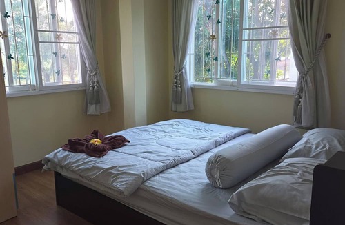 Minburi House | Charming 3-bedroom House With Pool Near Lat Krabang Airport