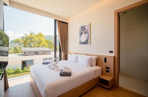 Ban Sakhu Villa | Elegant Aileen 3 Bedroom Pool Villa Naithon