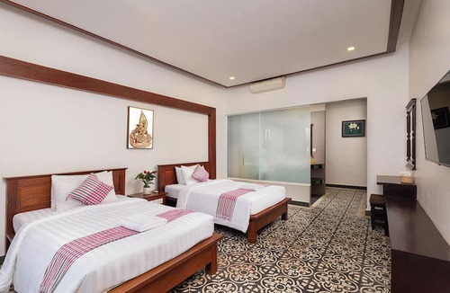 Siem Reap Villa | 6 Rooms Oudom Sokhomal Private Wellness Villa & Retreat