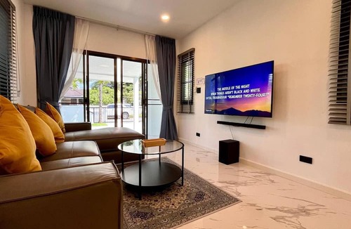 Khuekkhak Villa | Khaolak Pool Villa with 3 bedrooms