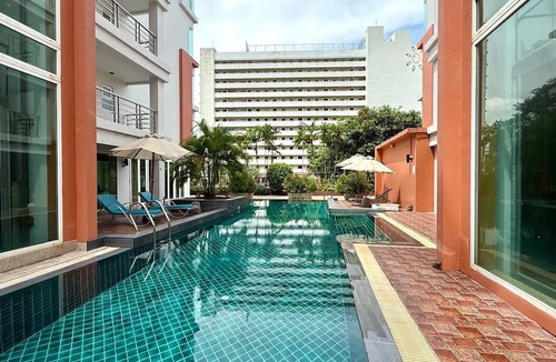Patong Apartment | 6-36 - 3 Bdr Modern Penthouse with shared Pool
