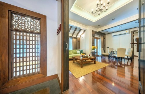 Sri Phum Hotel | At Tree Hotel Thaphae Gate Chiangmai