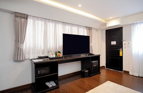 Bangkok Yai Hotel | Bangluang Boutique Hotel