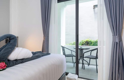 Kata Hotel | Thawalai Inn, Kata Beach
