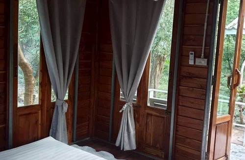 Uthai Thani House | Phawaeng Resort