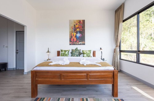 Wichit Villa | Villa with Jacuzzi &Stunning Seaview V30