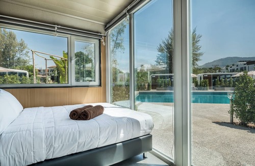 Cherngtalay Hotel | Apple House