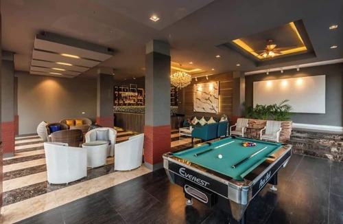 Bang Sao Thong Hotel | Napheera Royal Tel