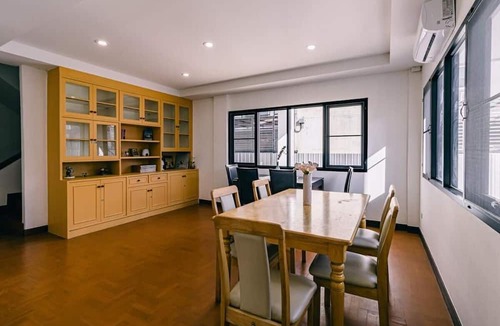 Wat Ket House | Modern Family House - 4 Bedrooms 5 Mins From Old Town With Gallery - Deja Home