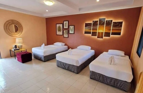 Sattahip Hotel | Rimpu Hill Resort
