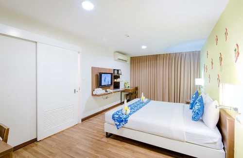 Bang Sao Thong Hotel | NY City Resort and Spa