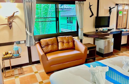 Khlong Sok Hotel | Khao Sok River Lodge Hotel