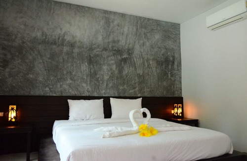 Khuk Khak Beach Hotel | Khaolak Suthawan Resort