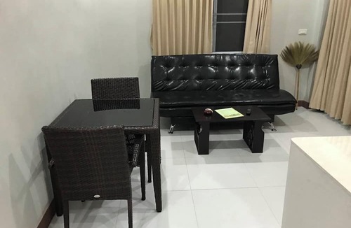 Bang Po Hotel | Krisada Beach Resort