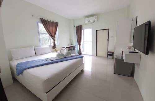 Talat Hotel | Papangkorn House