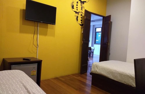 Old Phuket Town Hostel | Sunny Hostel Phuket