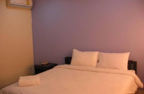 Wua Lai Hotel | Life In Town Chiangmai